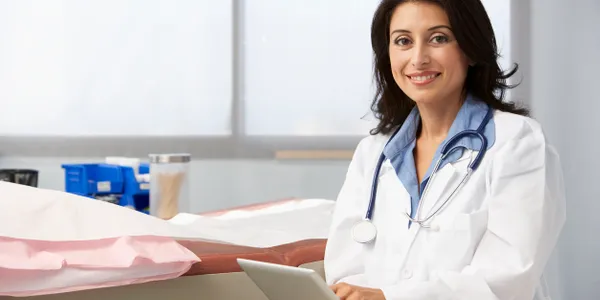 Dra. especialista del Instituto de la Rodilla y Cadera