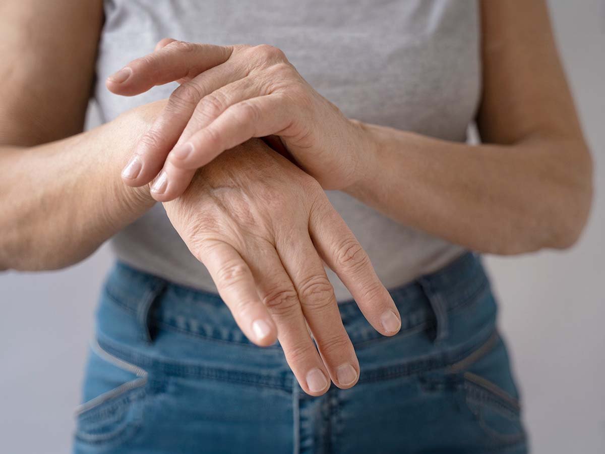 Osteoartritis afecta al 60% de mexicanos y empeora con el frío